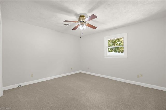 5025 Perryco Lane, Winston-salem, NC 27127