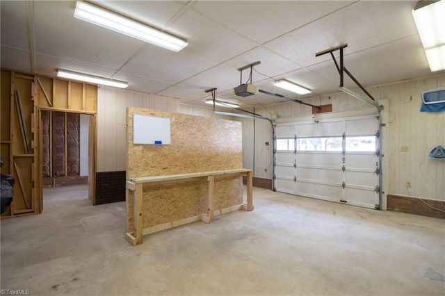 5025 Perryco Lane, Winston-salem, NC 27127