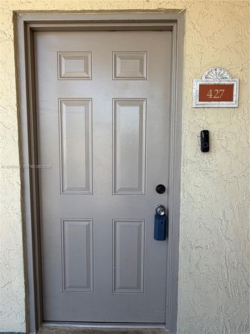 8290 Lake Drive 427, Doral, FL 33166