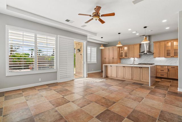 43798 Parkway Esplanade E, La Quinta, CA 92253
