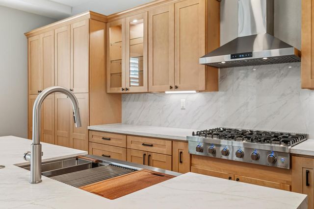 43798 Parkway Esplanade E, La Quinta, CA 92253
