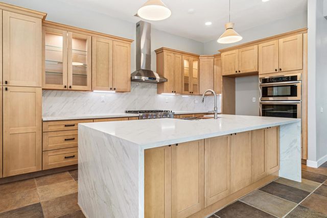 43798 Parkway Esplanade E, La Quinta, CA 92253