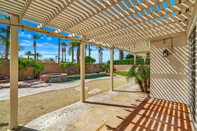 43798 Parkway Esplanade E, La Quinta, CA 92253