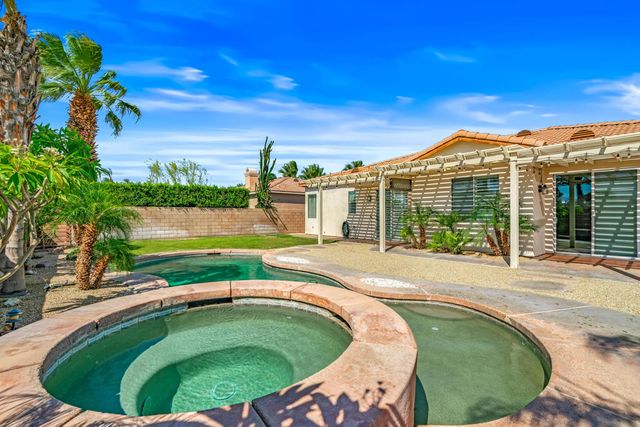 43798 Parkway Esplanade E, La Quinta, CA 92253