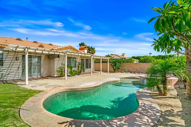 43798 Parkway Esplanade E, La Quinta, CA 92253