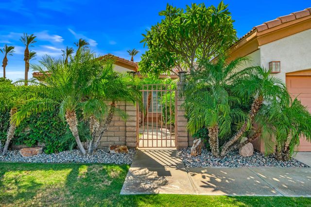 43798 Parkway Esplanade E, La Quinta, CA 92253