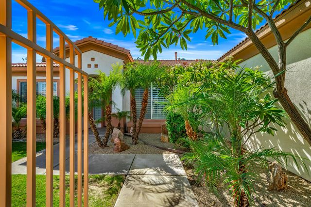 43798 Parkway Esplanade E, La Quinta, CA 92253