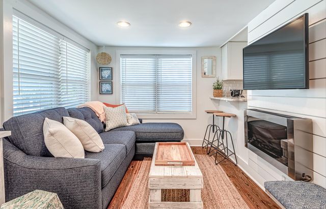 1 12th Avenue, Isle Of Palms, SC 29451