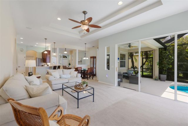 252 DAHLIA COURT, Bradenton, FL 34212