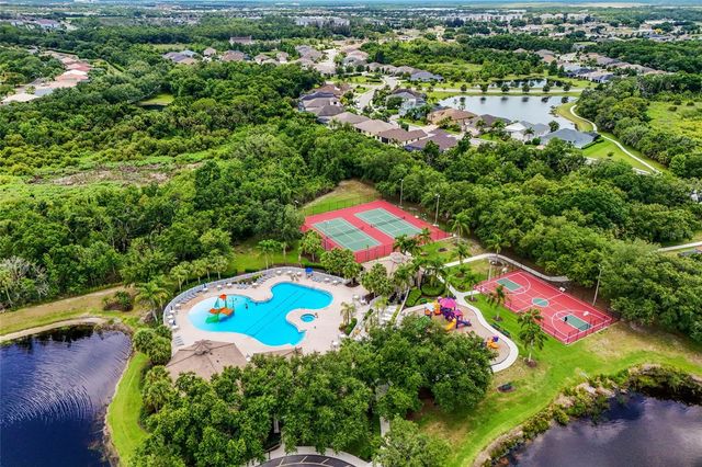 252 DAHLIA COURT, Bradenton, FL 34212
