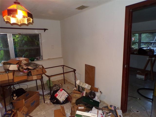 1938 VIRGINIA AVENUE, Tarpon Springs, FL 34689