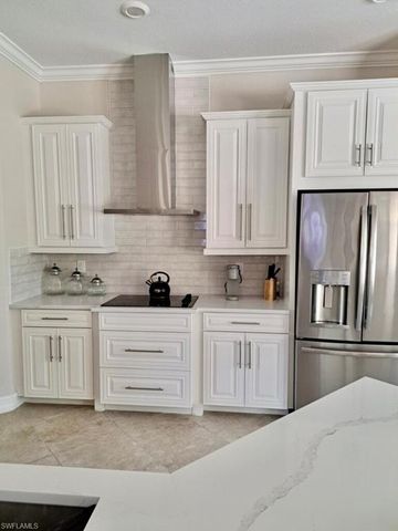 9569 Siracusa CT, Naples, FL 34113