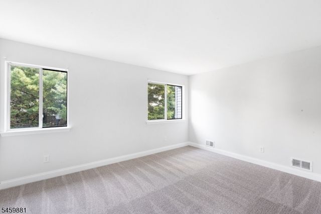 103 Orchard Meadows Dr, Union Twp., NJ 07083