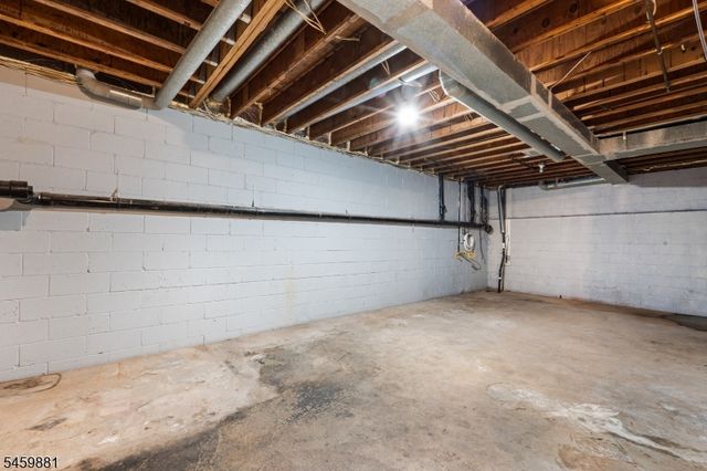 103 Orchard Meadows Dr, Union Twp., NJ 07083