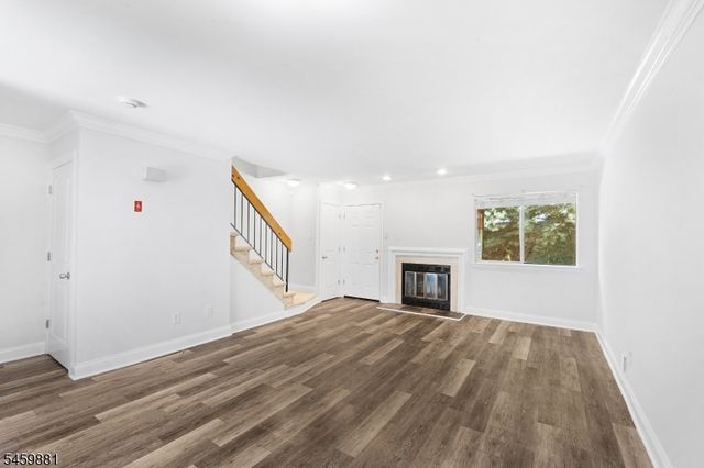 103 Orchard Meadows Dr, Union Twp., NJ 07083