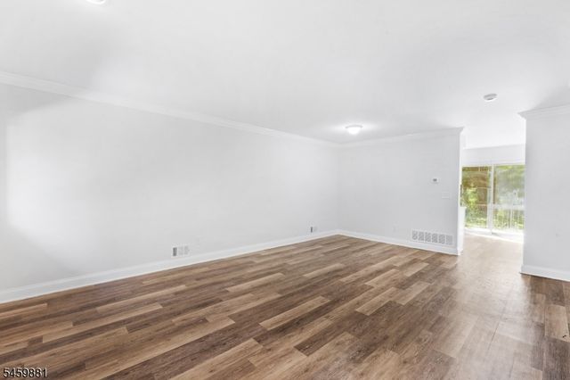 103 Orchard Meadows Dr, Union Twp., NJ 07083
