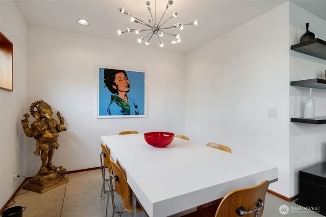 209 12th Ave E, Seattle, WA 98102