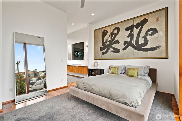 209 12th Ave E, Seattle, WA 98102