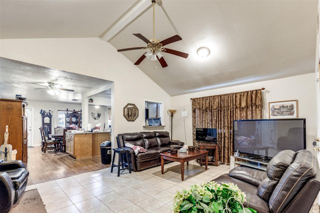 9101 NE Homewood Lane NE, Houston, TX 77078