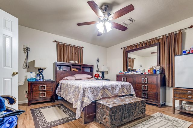 9101 NE Homewood Lane NE, Houston, TX 77078