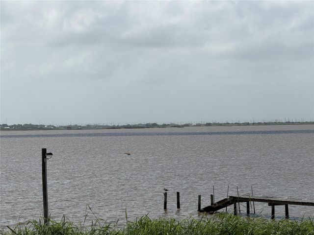 94 Trout Street, Palacios, TX 77465