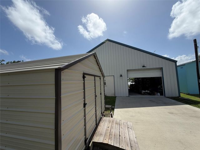 94 Trout Street, Palacios, TX 77465