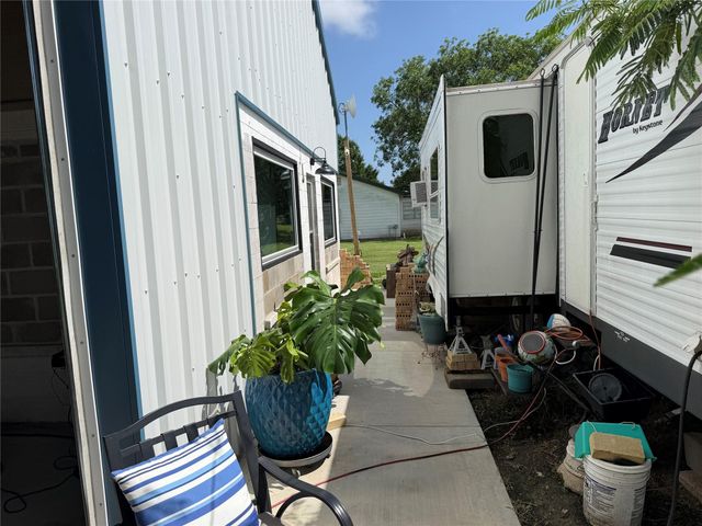 94 Trout Street, Palacios, TX 77465