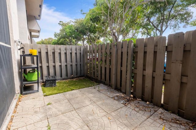 3521 NW 94th Ave 1-B, Fort Lauderdale, FL 33351
