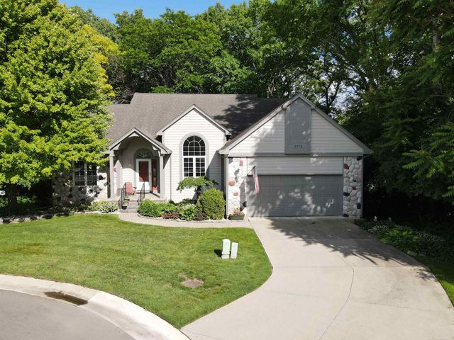 3375 Fairgrove Terrace, Rochester Hills, MI 48309