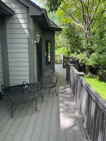 3375 Fairgrove Terrace, Rochester Hills, MI 48309