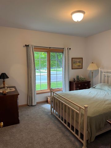 3375 Fairgrove Terrace, Rochester Hills, MI 48309