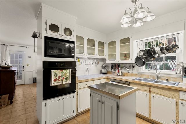 601 Innsbruck, Northport, AL 35473
