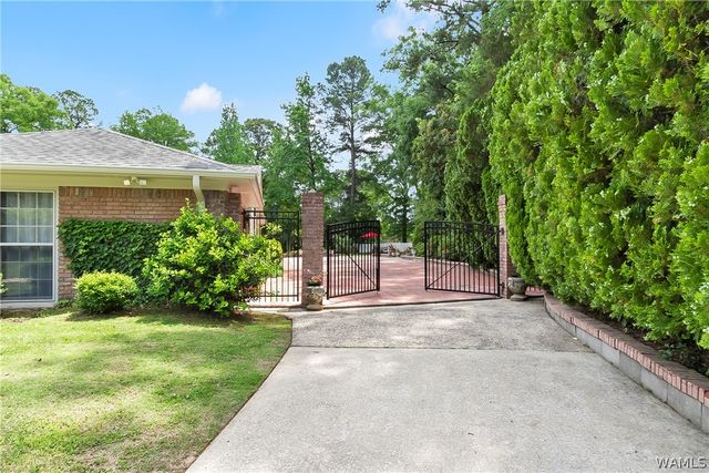 601 Innsbruck, Northport, AL 35473