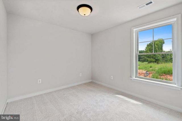 7715 WOODLAWN AVE, Pasadena, MD 21122