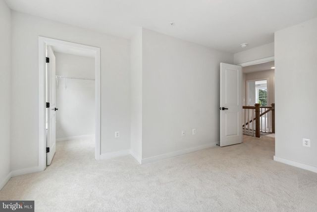 7715 WOODLAWN AVE, Pasadena, MD 21122