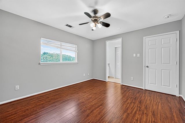 4722 Plato Park Drive, Sugar Land, TX 77479