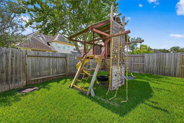 4722 Plato Park Drive, Sugar Land, TX 77479