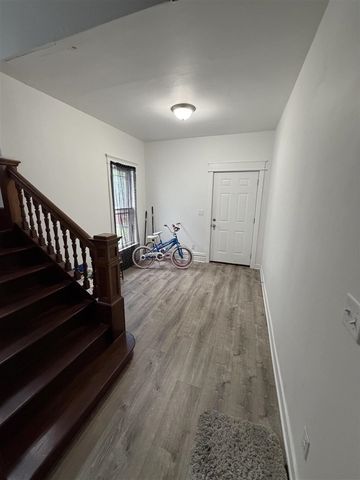 213 Burr Oak Street, Kalamazoo, MI 49001