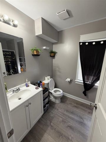 213 Burr Oak Street, Kalamazoo, MI 49001