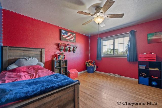 921 ARAPAHO ST, Cheyenne, WY 82009