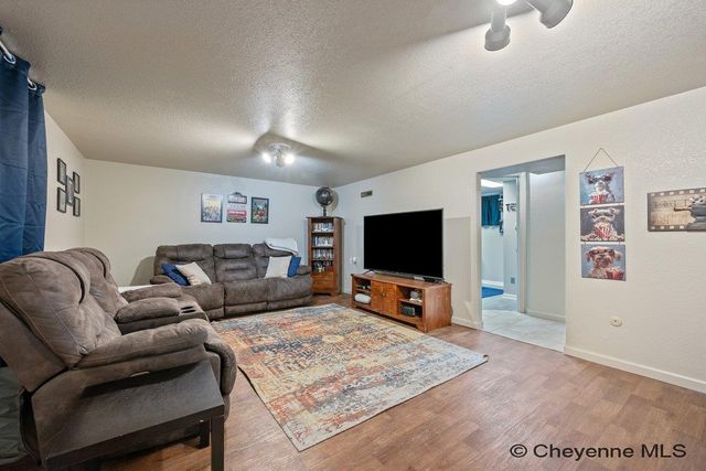 921 ARAPAHO ST, Cheyenne, WY 82009