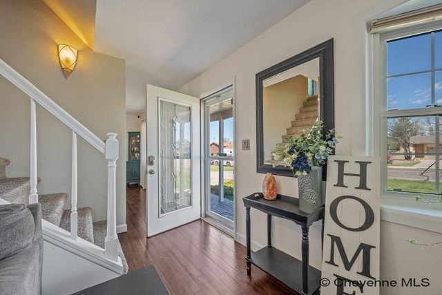 921 ARAPAHO ST, Cheyenne, WY 82009