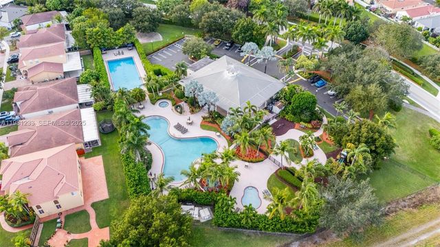 2242 NE 41st Ave, Homestead, FL 33033