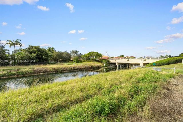 2242 NE 41st Ave, Homestead, FL 33033