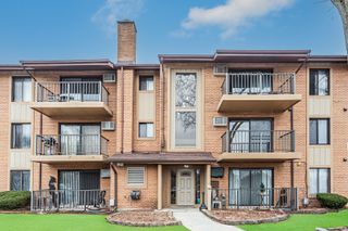 7010 W 110th Street 6, Worth, IL 60482