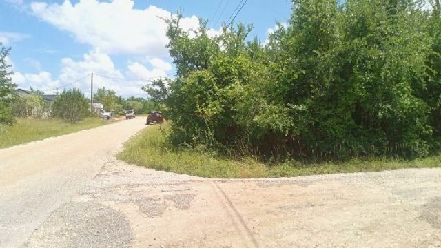 5643 Black Pine Circle, Granbury, TX 76048
