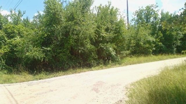 5643 Black Pine Circle, Granbury, TX 76048