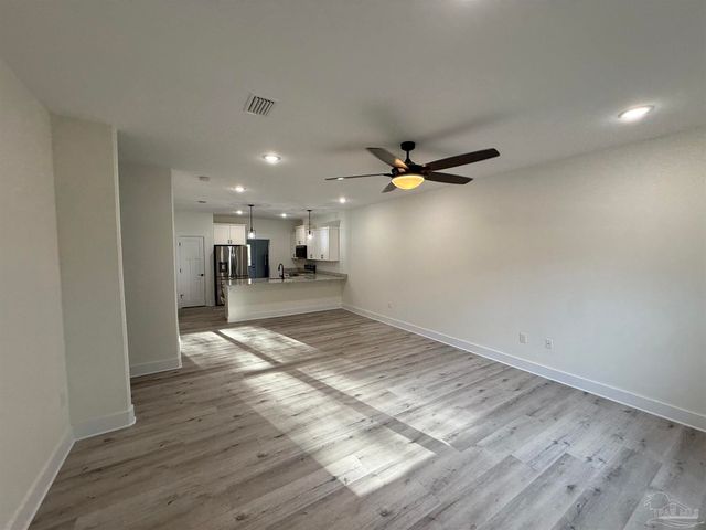 8636 Messick St A, Pensacola, FL 32534