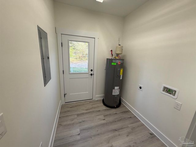 8636 Messick St A, Pensacola, FL 32534