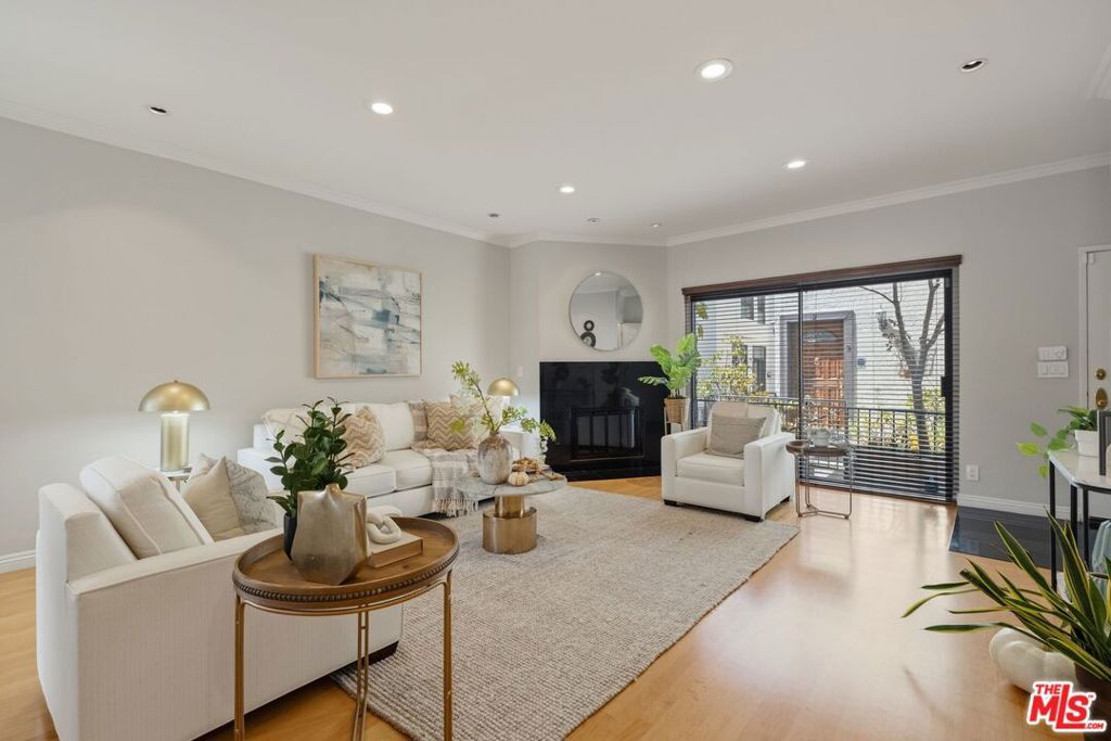 4338 Gentry Avenue 4, Studio City, CA 91604 — photo 3